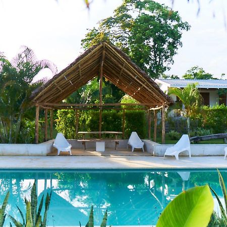 Angelfish Cove Villas بورت فيلا المظهر الخارجي الصورة
