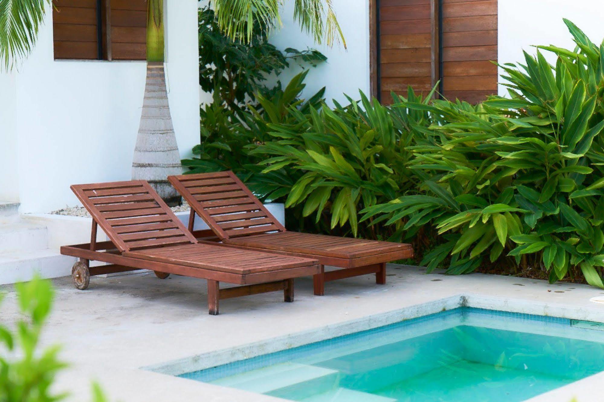 Angelfish Cove Villas بورت فيلا المظهر الخارجي الصورة
