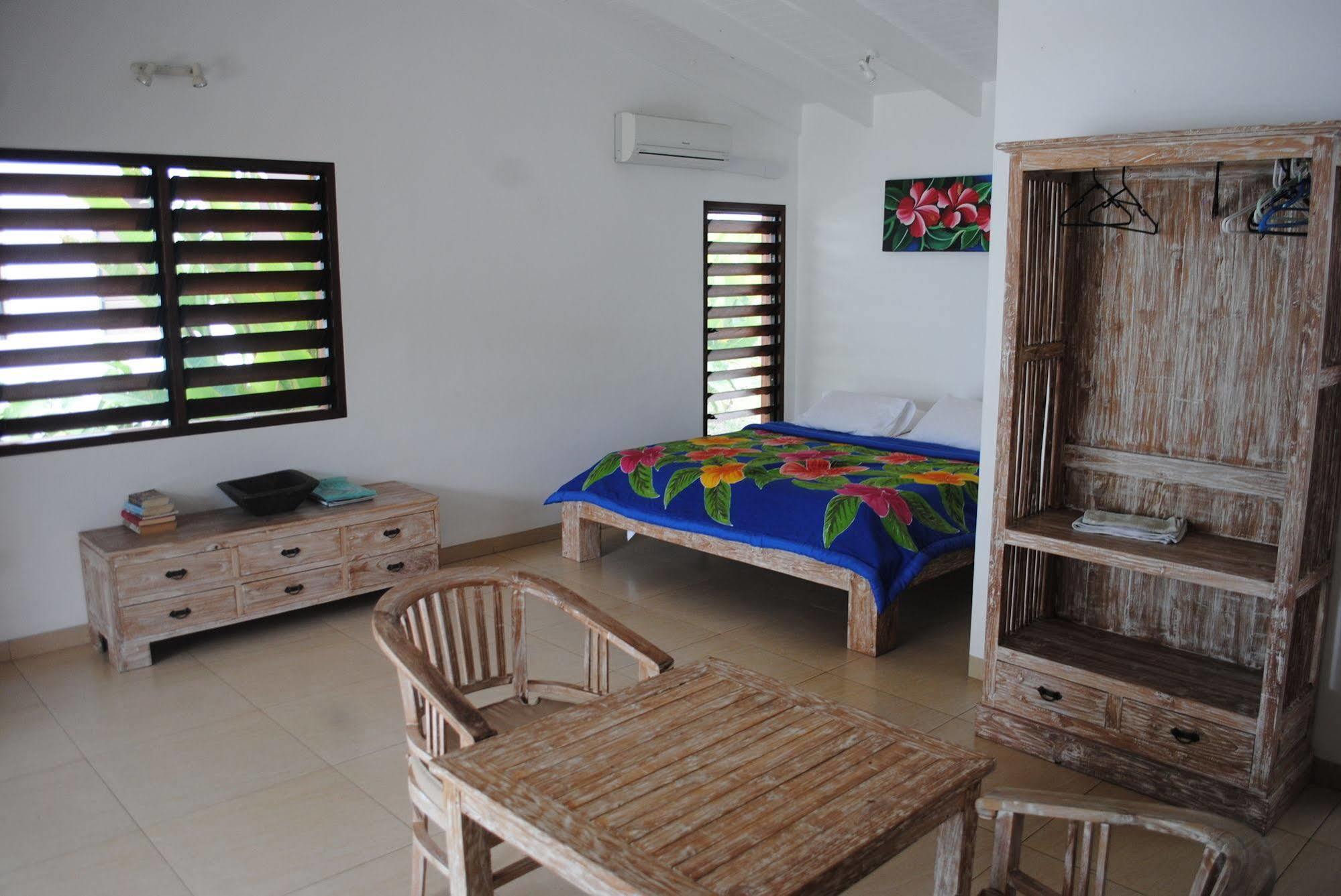 Angelfish Cove Villas بورت فيلا المظهر الخارجي الصورة